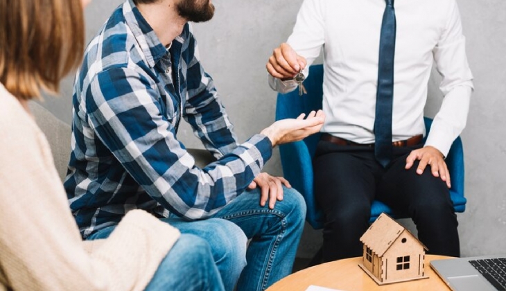 Nasıl emlak danışmanı olunur? 2023 emlak danışmanı ücretleri ne kadar?