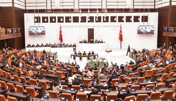 Milyonlarca kişi bu haberi bekliyordu! Nefesler tutuldu gözler mecliste! 