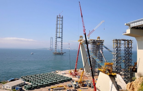 İzmit Körfez Geçişi Asma Köprüsü'nde kuleler tamam!