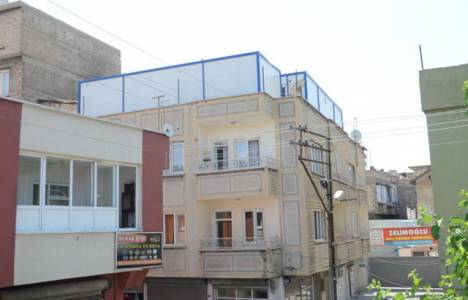 Gaziantep’te evin çatısındaki konteyner evler 600 liraya kiralanıyor!