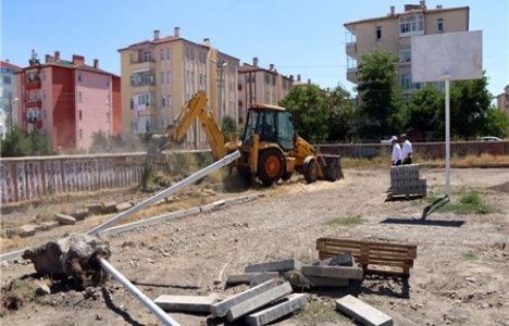 Sivas'ta yol çalışmaları başladı!