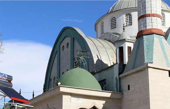 Denizli’deki şiddetli rüzgar 2 minarenin cam kubbesini yıktı!