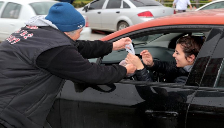 İstanbul’da simit kaç para? Oda başkanı “zam yok”, simitçi “var” diyor! 