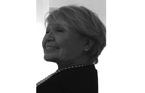 Şaziment Arolat kimdir?