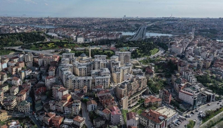 İBB Başkanı Ekrem İmamoğlu dan kentsel dönüşüm eleştirisi: Boş buldukları her alanı lüks konut üretmeye çevirdiler! 