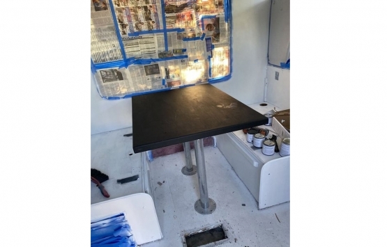 Kendi imkanlarıyla eski karavanı eve dönüştürdü!