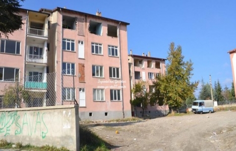 Isparta'daki Gülkent Evleri kentsel dönüşümle yıkıldı!