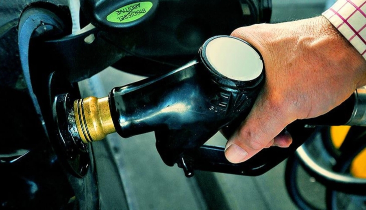 Benzin, motorin, LPG fiyatlarında indirim rüzgarı! Sürücülere müjde! Fiyatlar 2 liradan fazla düştü! 
