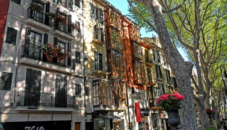 Barcelona'da konut krizi! Turistlere ev kiralanması yasaklanacak...