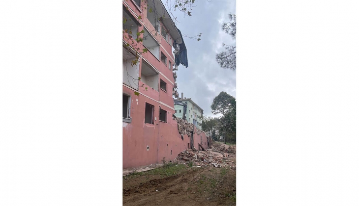 Beşiktaş ta kentsel dönüşüm için ilk kepçe vuruldu!