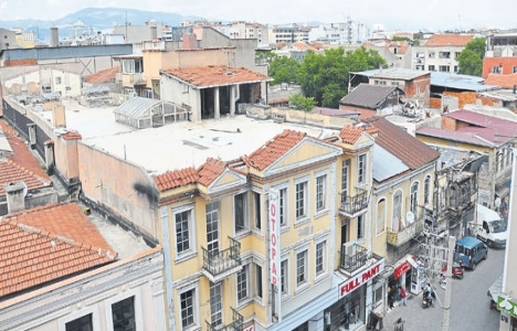 İzmir Hurşidiye Mahallesi'nde tarihe ışık tutan yapılar dikkat çekiyor!