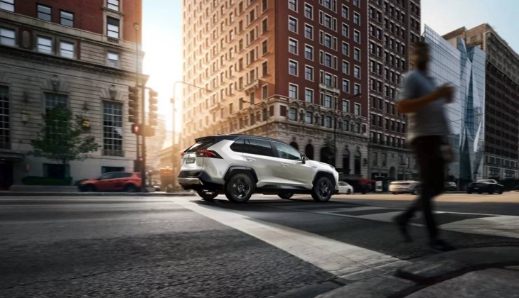 Hibrit Toyota RAV4 kaç lira oldu? İşte 23 Eylül 2022 fiyat listesi…