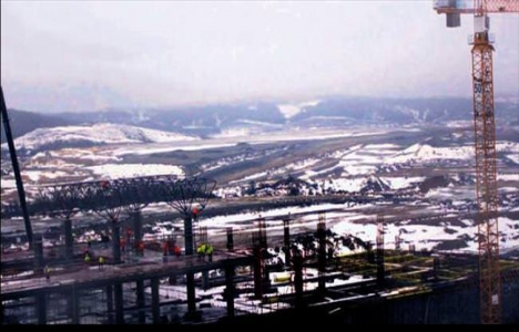 Asrın Projesi'nde uzay kafes modelindeki çatı montajı başladı!