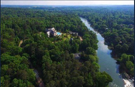  Tyler Perry Atlanta daki evini 25 milyon dolara satışa çıkardı!