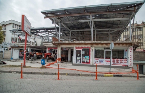 Beypazarı Altıparmak İş Hanı yükseliyor!