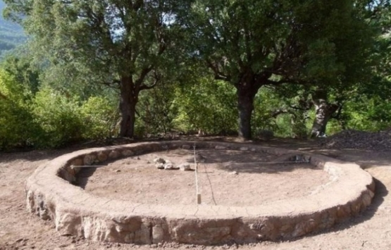 Bin 500 TL ye çamurdan ev yaptılar!