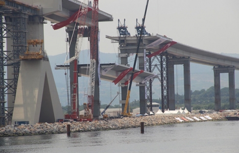 İzmit Körfez Köprüsü viyadüğü
