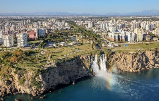 Cavit Arı dan Antalya’daki PTT Lara Eğitim ve Dinlenme Tesis Binası satışına tepki!