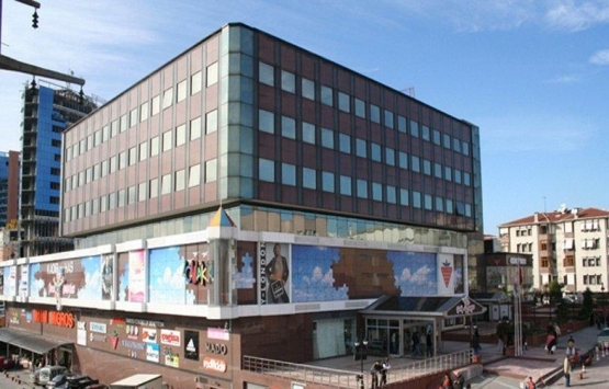 Ahmet Davutoğlu İstanbul’da partisi için bina kiraladı!