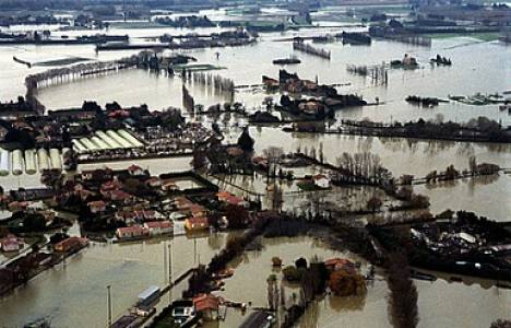 Fransa'da sel felaketi! Montpellier afet bölgesi ilan edildi!
