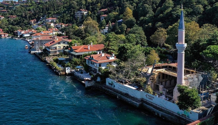 Boğaz daki Recaizade Ekrem Bey Yalısı nda kaçak tadilat: Hem Anıtlar Kurulu na hem Boğaziçi İmar a şikayet edildi!