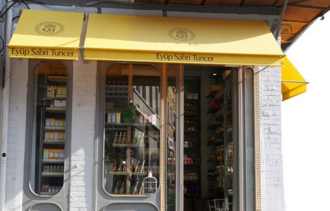 Eyüp Sabri Tuncer'in yeni mağazası Kapalıçarşı'da!