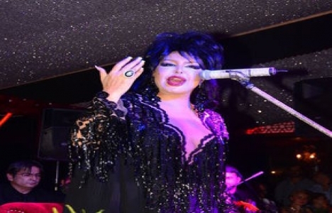 Bülent Ersoy ofisine parmak iziyle çalışan çelik kapı yaptırdı!