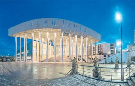 Fuar İzmir'in asma tavanları çöktü!