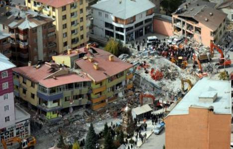  Gürsel Öngören: 2 milyon bina ilk depremde yıkılacak!