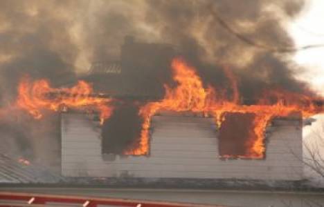 sakarya akyazıda yangın