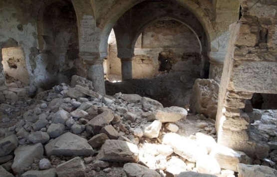 Tarihi Surp Kevork Manastırı kaderine terk edildi!