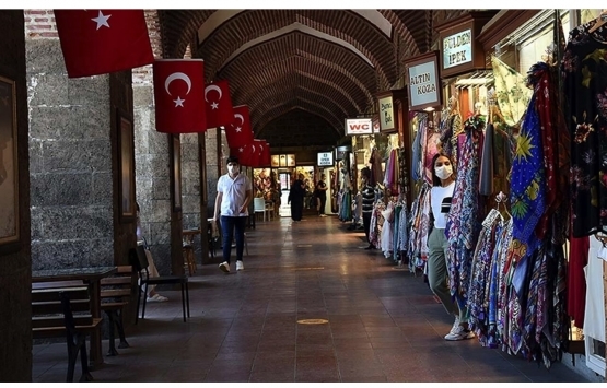 Bendevi Palandöken: Devlete ait iş yerlerinden kira alınmaması gerekiyor!