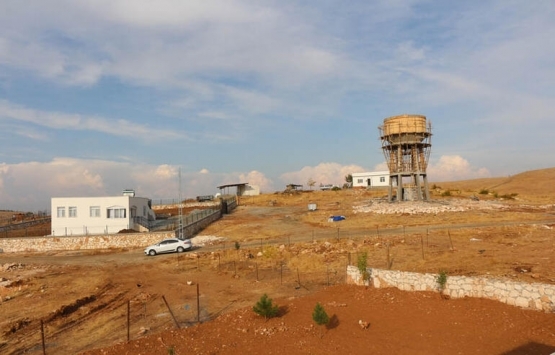 Batman Çayüstü köyü sakinleri mağaralardan villalara taşındı!