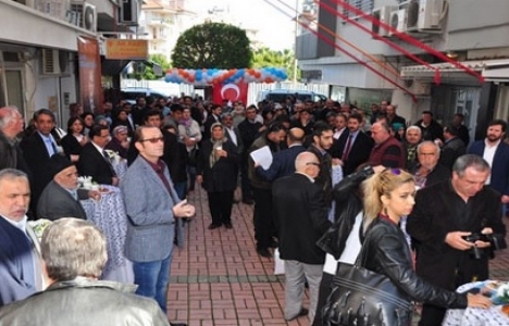 MUSTAFA BAŞAK KİMDİR