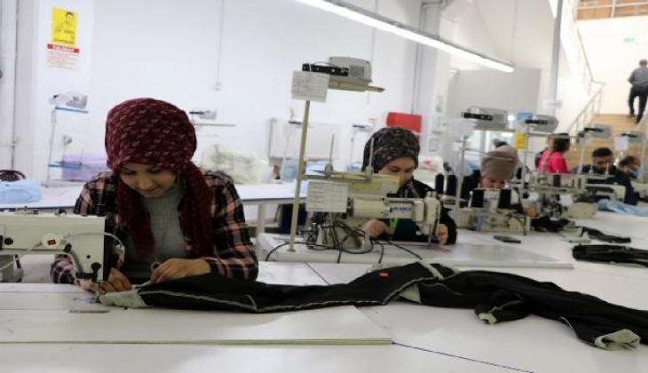 Van tekstil fabrikaları depremzede vatandaşlar için istihdam sağlıyor!