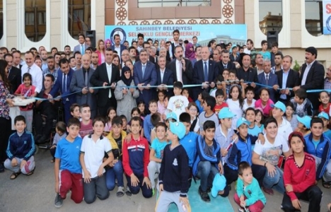 Selçuklu Gençlik Merkezi hizmete açıldı!