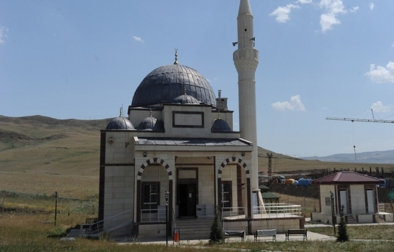 TOKİ, harp okullarına 3 yeni cami yapacak!