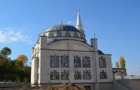 TOKİ'nin Mutki'de yapımına başladığı cami inşaatında sona gelindi!