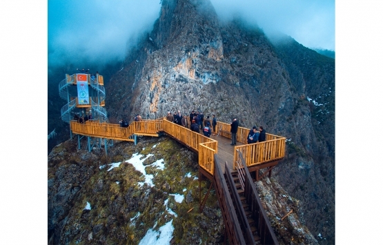 Valla Kanyonu na inşa edilen Muratbaşı Seyir Terası açıldı!