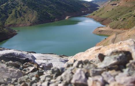 Köse Barajı buz tuttu!