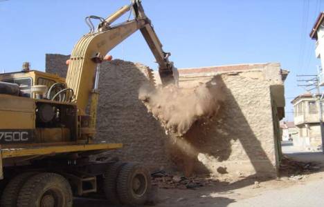 Aktaş Mahallesi'nde 50 gecekondu yıkıldı!