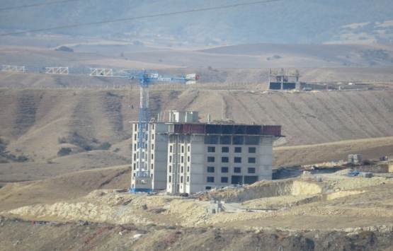 TOKİ nin Çorum daki inşaatı durdu mu?