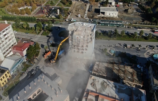 Samsun Saathane Projesi'nde 8 katlı binanın yıkımı tamamlandı!