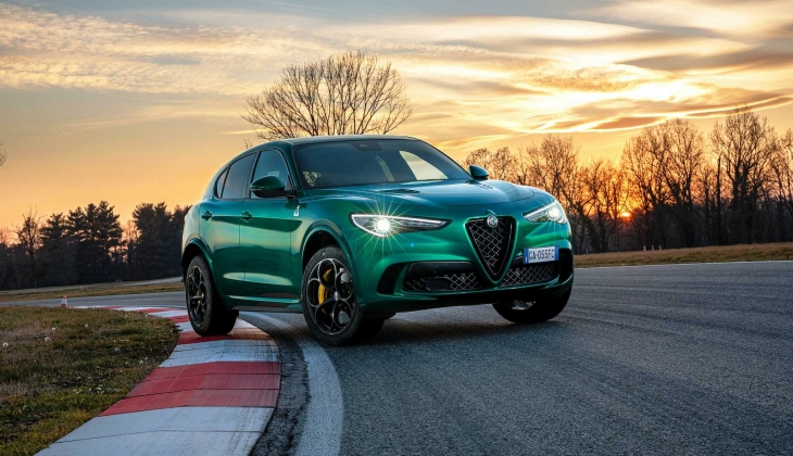 Alfa Romeo'dan dikkat çeken otomobil; 'Stelvio Quadrifoglio'... İşte 24 Aralık 2022 fiyat listesi...