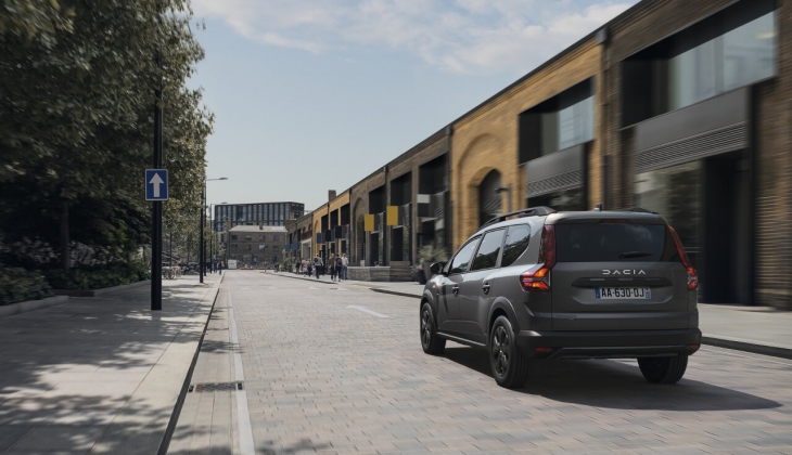 Dacia Jogger Hibrit'in ilk görüntüsü ortaya çıktı! Dacia Jogger Hibrit Türkiye'ye geliyor...