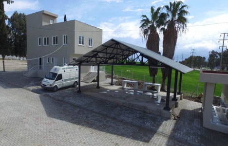 Adana Büyükşehir’den Karataş’a mezarlık kompleksi!