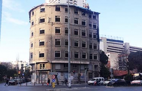 İzmir Atlas Oteli'nin restorasyonu diğer binalara umut oldu!