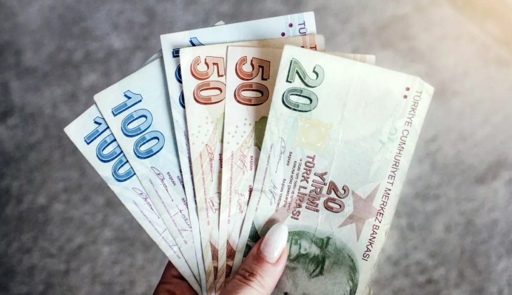 Ünlü ekonomistten heyecanlandıran asgari ücret tahmini! Vatandaş rahat nefes alacak