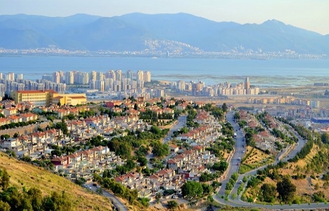 İzmir Çiğli'de 11.8 milyon TL'ye satılık arsa!