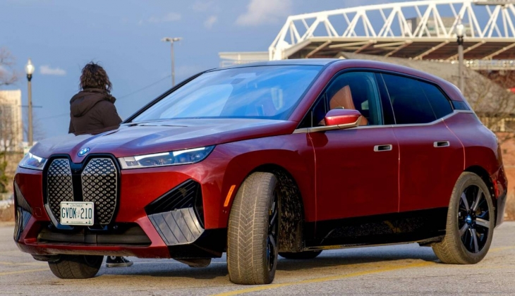 Elektrikli arabada böylesi görülmedi! İşte BMW iX in 30 Eylül 2022 fiyat listesi…